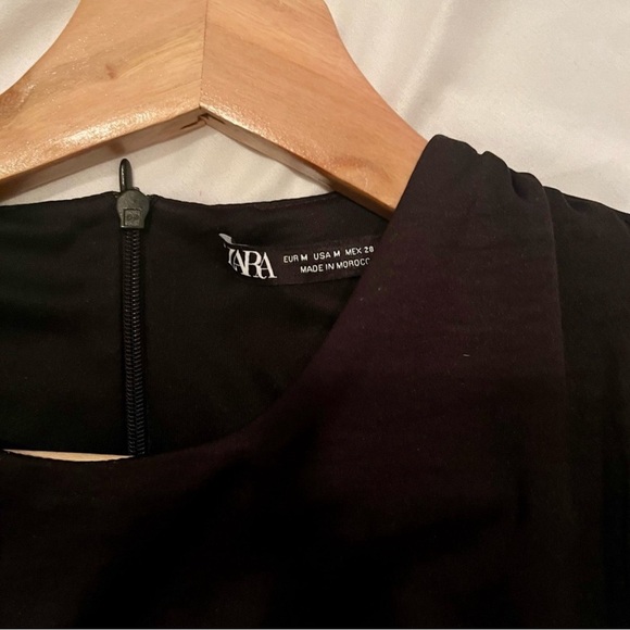 Zara Black Mini Dress with Cut-Out Design - Picture 5 of 10